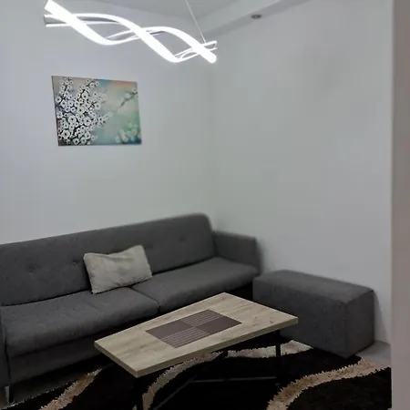 Aerodrom Apartment-top Pick For Digital Nomads Daire Üsküp